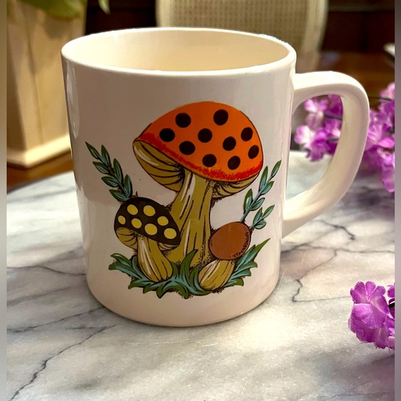 Unique Vintage Other - Retro Vintage Mushroom Design Mug Copy 1960s Aesthetic Trendy Mug